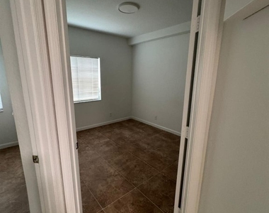 1161 Golden Lakes Boulevard - Photo Thumbnail 2