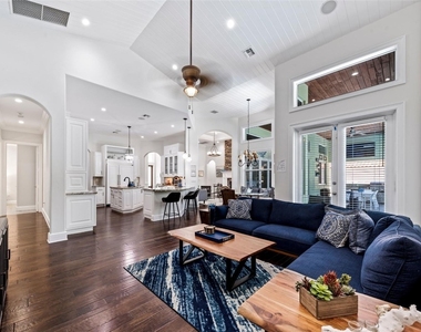 3029 N Atlantic Boulevard - Photo Thumbnail 4