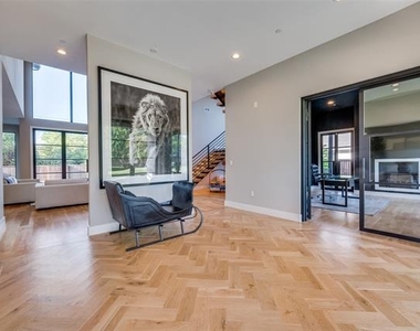 4215 Nashwood Lane - Photo Thumbnail 3
