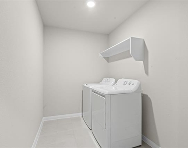 1329 Water Canna Drive - Photo Thumbnail 6