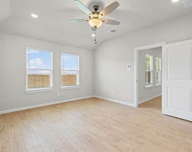 1329 Water Canna Drive - Photo Thumbnail 9