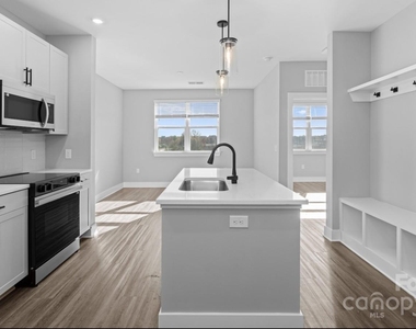 120 Matheson Avenue - Photo Thumbnail 34