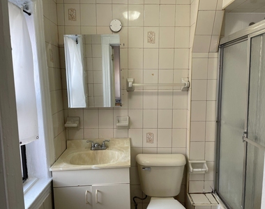 139 17th Street - Photo Thumbnail 5