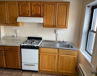 139 17th Street - Photo Thumbnail 8