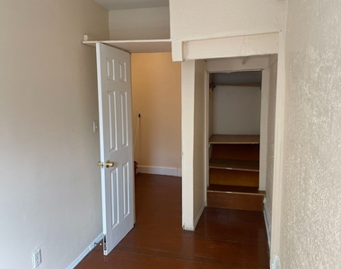 139 17th Street - Photo Thumbnail 2