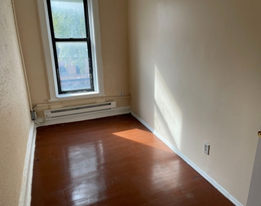 139 17th Street - Photo Thumbnail 3