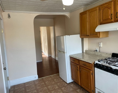 139 17th Street - Photo Thumbnail 9