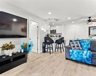 7740 Redlands - Photo Thumbnail 6