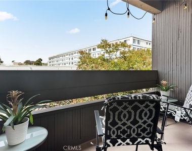7740 Redlands - Photo Thumbnail 13