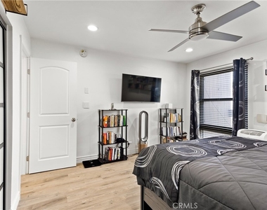 7740 Redlands - Photo Thumbnail 12