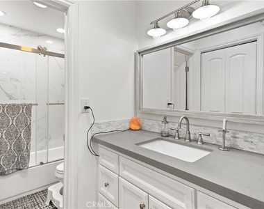 7740 Redlands - Photo Thumbnail 9