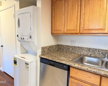 1522 S Baldwin Avenue - Photo Thumbnail 11