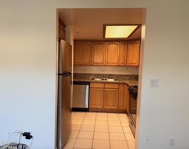 1522 S Baldwin Avenue - Photo Thumbnail 9