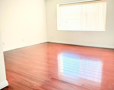 1522 S Baldwin Avenue - Photo Thumbnail 20