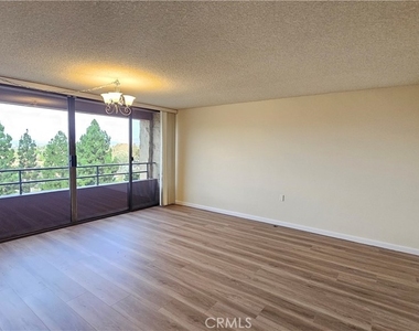 24055 Paseo Del Lago - Photo Thumbnail 2