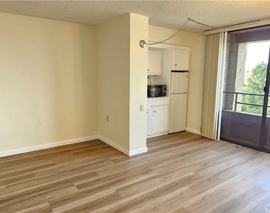 24055 Paseo Del Lago - Photo Thumbnail 1