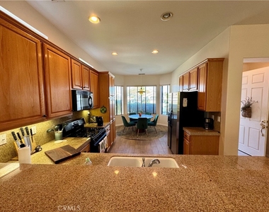 80589 Hoylake Drive - Photo Thumbnail 5