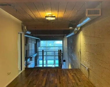 530 S Hewitt Street - Photo Thumbnail 9