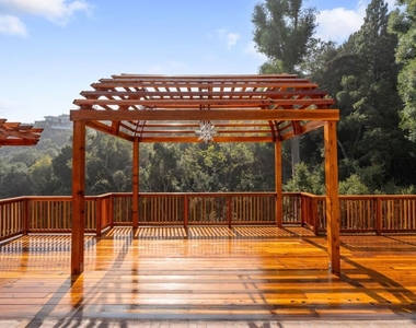 1957 Mandeville Canyon Road - Photo Thumbnail 15