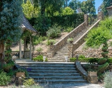 1957 Mandeville Canyon Road - Photo Thumbnail 49