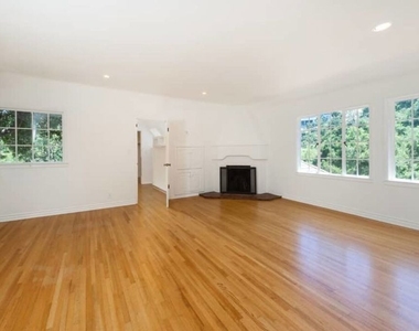 1957 Mandeville Canyon Road - Photo Thumbnail 27