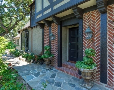 1957 Mandeville Canyon Road - Photo Thumbnail 6