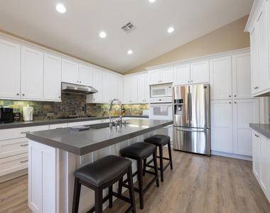 80395 Green Hills Drive - Photo Thumbnail 9