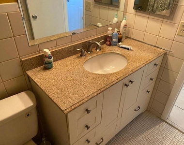 2615 Ne 3rd Court - Photo Thumbnail 12