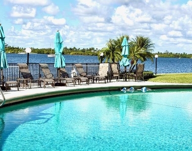 2840 S Ocean Boulevard - Photo Thumbnail 24