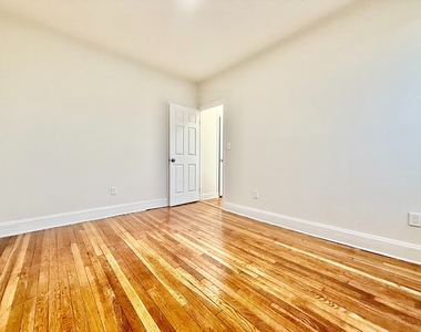 1544 Gillespie Avenue - Photo Thumbnail 3