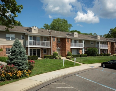 65 Westwood Drive - Photo Thumbnail 2