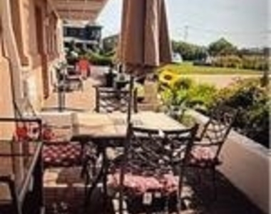 2 Richmond Road - Photo Thumbnail 9