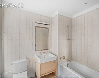 301 E 50th Street - Photo Thumbnail 9