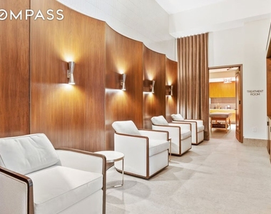 301 E 50th Street - Photo Thumbnail 14