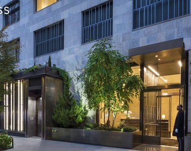 301 E 50th Street - Photo Thumbnail 12