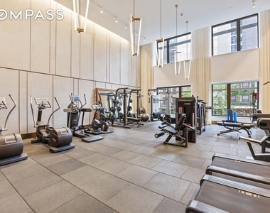 301 E 50th Street - Photo Thumbnail 15