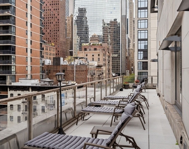 301 E 50th Street - Photo Thumbnail 11