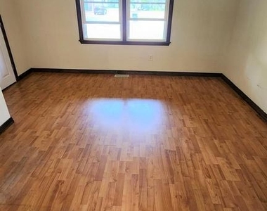 408 Deptford Road - Photo Thumbnail 4
