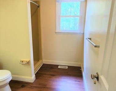 408 Deptford Road - Photo Thumbnail 12