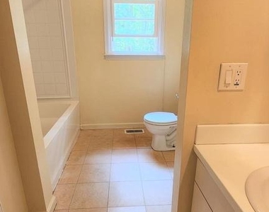 408 Deptford Road - Photo Thumbnail 11