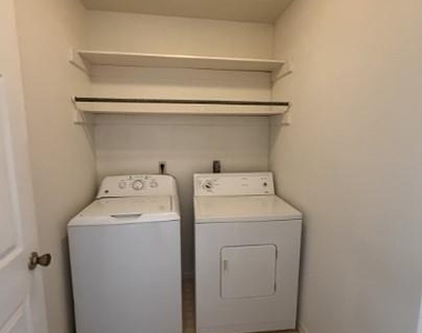 728 W San Antonio St - Photo Thumbnail 11
