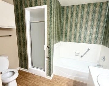 728 W San Antonio St - Photo Thumbnail 8