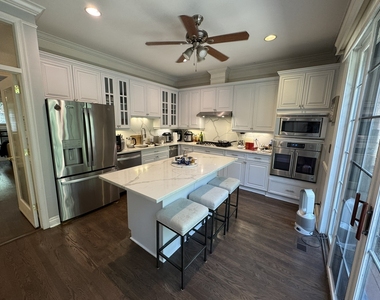 1413 S Prairie Avenue - Photo Thumbnail 5
