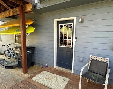 415 Holland Springs Drive - Photo Thumbnail 4