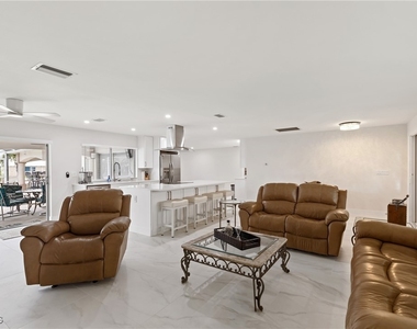 134 Sw 57th Terrace - Photo Thumbnail 3