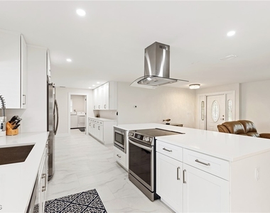 134 Sw 57th Terrace - Photo Thumbnail 8