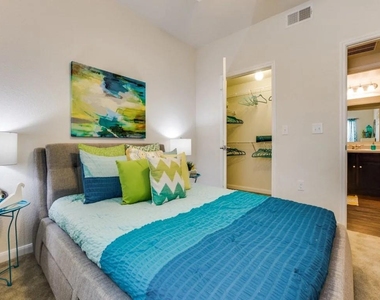 14722 Nacogdoches Rd - Photo Thumbnail 3