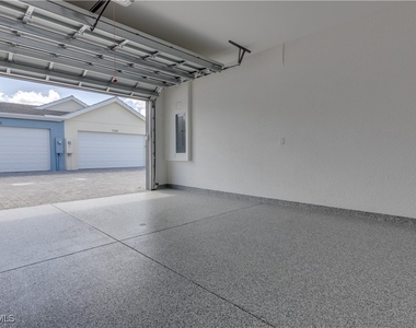 7213 Saona Court - Photo Thumbnail 17