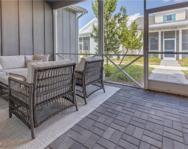 7213 Saona Court - Photo Thumbnail 15