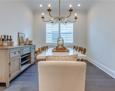 7213 Saona Court - Photo Thumbnail 7